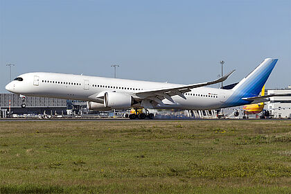 K5-Aviation aircraft photo 8