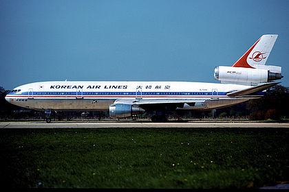 Korean Air Lines aircraft photo 2