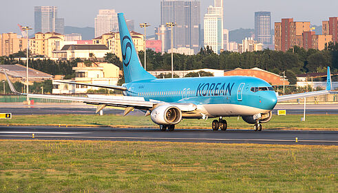 Korean Air aircraft photo 11