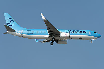 Korean Air aircraft photo 12