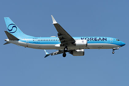 Korean Air aircraft photo 17