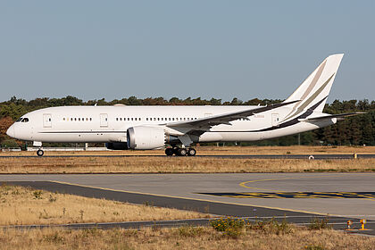 Korean Air aircraft photo 29