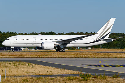 Korean Air aircraft photo 30