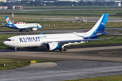 Kuwait Airways aircraft photo 6