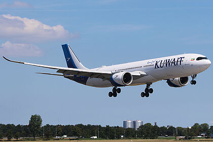 Kuwait Airways aircraft photo 7