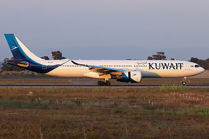 Kuwait Airways aircraft photo 8