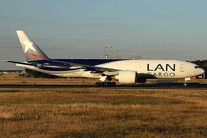 LAN Cargo aircraft photo 3