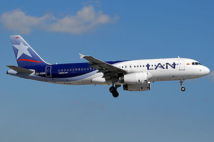 LAN Colombia aircraft photo 2