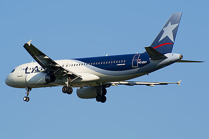 LAN Ecuador aircraft photo 3