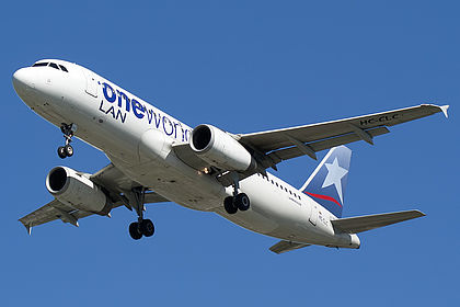 LAN Ecuador aircraft photo 4
