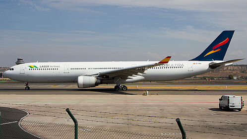 LASER Airlines aircraft photo 2