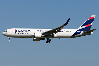 LATAM Cargo Chile aircraft photo 2