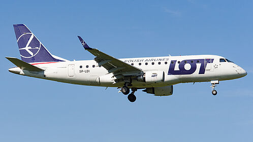 LOT Polish Airlines aircraft photo 11