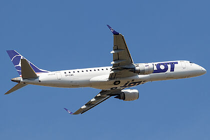 LOT Polish Airlines aircraft photo 16