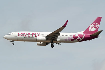 Love Fly aircraft photo 2